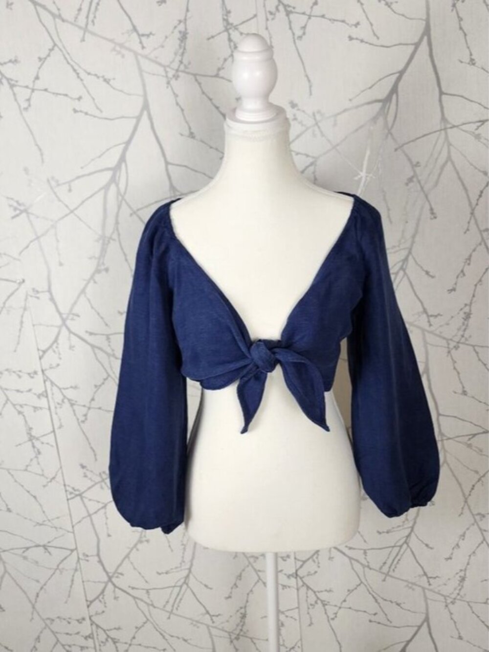 Wilfred Navy Tencel Linen Tie Front Cropped Venus Blouse